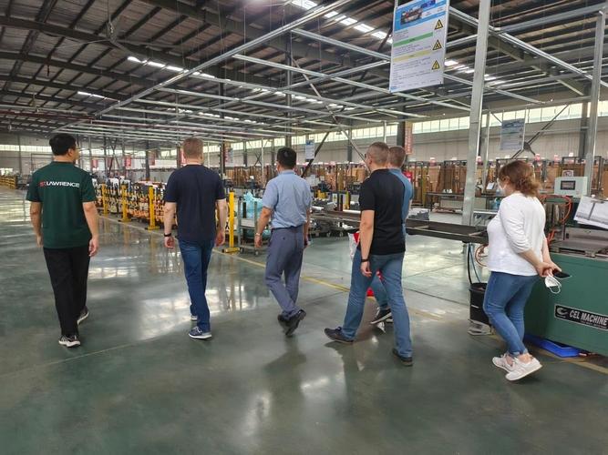 跨越国界的暖流 德国楷美Kermi到访圣劳伦斯工厂，一场暖通行业的深度对话